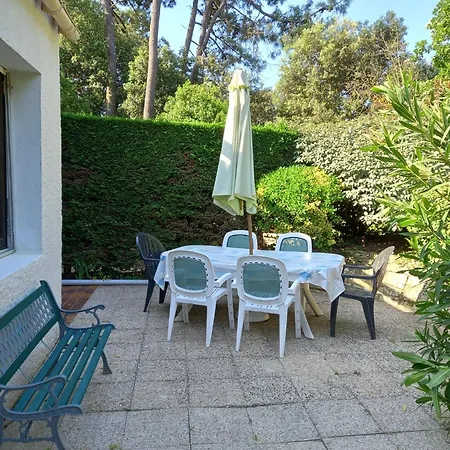 Paisibles Avec Piscine *